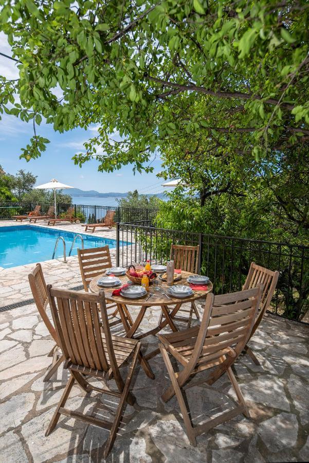 Villa Christina Nisaki  Ngoại thất bức ảnh