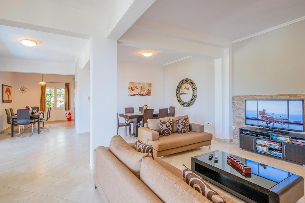Villa Christina Nisaki  Ngoại thất bức ảnh