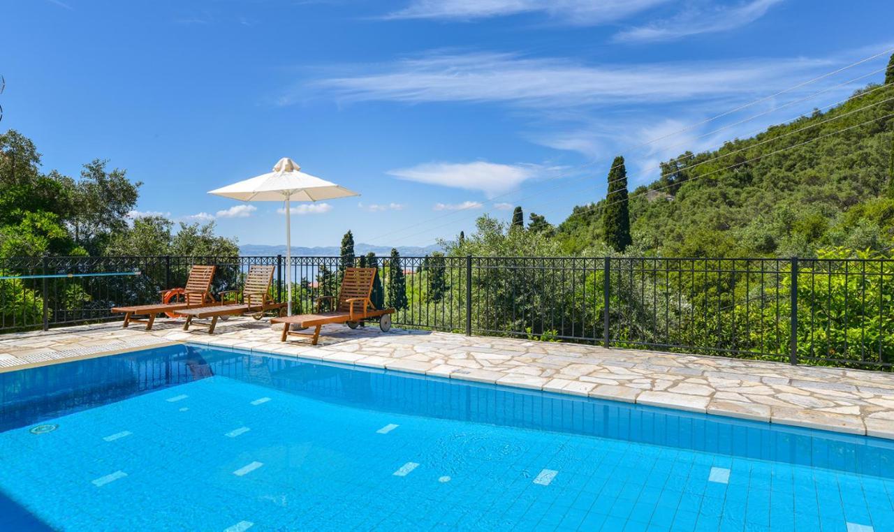 Villa Christina Nisaki  Ngoại thất bức ảnh
